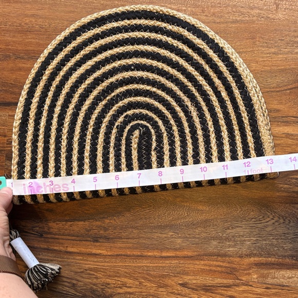 NWT Lulus Woven Straw Clutch Black & Natural Semi-Circle - Picture 6 of 6